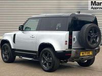 Usado Land Rover Defender SE Dynamic 249 HP (183 kW) 2021 Prateado Carrinha