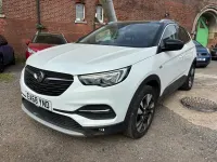 Used Vauxhall Grandland X Sport 130 HP (95 kW) 2018 White SUV