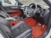 Used Volvo XC40 247 HP (181 kW) 2018 White SUV