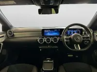Begagnad Mercedes CLA180 AMG Line Premium 2023 Svart Sedan