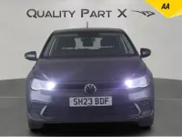 Begagnad VW Polo Life 2023 Grå Halvkombi