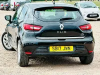 Used Renault Clio Dynamique 90 HP (66 kW) 2017 Black Hatchback