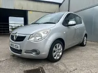 Used Vauxhall Agila Design Edition 85 HP (62 kW) 2009 Silver MPV