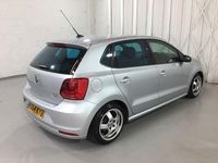 Used VW Polo SE 90 HP (66 kW) 2014 Silver Hatchback