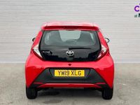Used Toyota Aygo 72 HP (52 kW) 2019 Red Hatchback