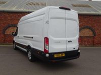 Usado Ford Transit Trend 130 CV (95 kW) 2021 Blanco Van
