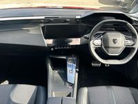 Second-hand Peugeot 308 Allure Premium 131 CP (96 kW) 2023 Roșu Hatchback