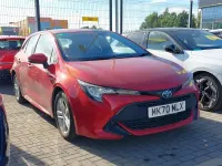 Used Toyota Corolla 122 HP (89 kW) 2020 Red Hatchback