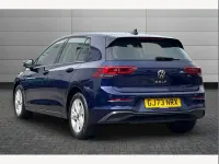 Used VW Golf VIII Life 150 HP (110 kW) 2023 Blue Hatchback
