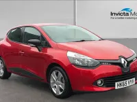 Used Renault Clio Play 75 HP (55 kW) 2015 Red Hatchback