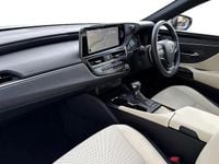 Used Lexus ES300H 215 HP (158 kW) 2023 White Sedan