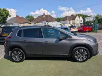 Usado Peugeot 2008 Allure Premium 2018 Cinzento SUV