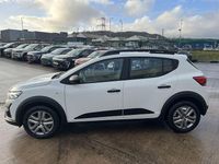 Used Dacia Sandero Essentiel 89 HP (65 kW) 2021 White