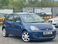 Usado Ford Fiesta Zetec 2008 Azul Citadino