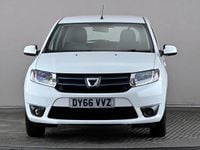 Used Dacia Sandero Lauréate 90 HP (66 kW) 2016 White Hatchback