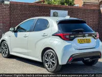 Used Toyota Yaris Design 116 HP (85 kW) 2020 White Hatchback