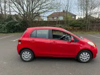 Used Toyota Yaris 90 HP (66 kW) 2009 Red Hatchback