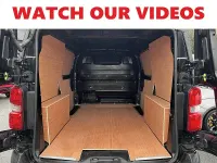 Second-hand Peugeot Expert 120 CP (88 kW) 2021 Negru Van