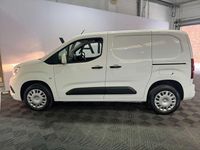 Used Vauxhall Combo Sportive 100 HP (73 kW) 2021 White MPV