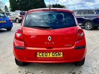 used Renault Clio 1.5 dCi 106 Dynamique S 3dr [AC]