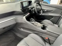 Used Peugeot 3008 Allure Premium 131 HP (96 kW) 2022 Grey SUV
