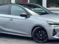 Usado Vauxhall Corsa-e SRi 100 kW (136 HP) 2021 Cinzento Citadino