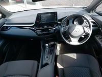 Used Toyota C-HR 122 HP (89 kW) 2023 White SUV