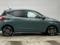 Used Hyundai i10 Premium 79 HP (58 kW) 2025 Green Hatchback