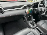 Usado MG ZS Exclusive 106 HP (77 kW) 2022 Preto SUV