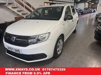 Used Dacia Sandero Ambiance 75 HP (55 kW) 2017 White Hatchback