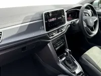Used VW T-Roc Style 150 HP (110 kW) 2024 Silver SUV