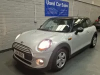 Używany Mini Cooper Hatch 2014 Srebrny Hatchback