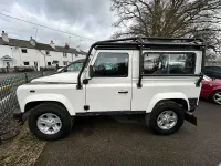 Used Land Rover Defender 122 HP (89 kW) 2009 White SUV