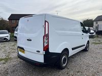 Used Ford Transit Custom 105 HP (77 kW) 2019 White Van