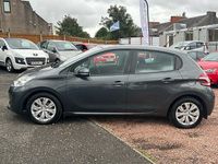 Used Peugeot 208 Access 82 HP (60 kW) 2014 Grey Hatchback