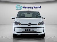 Used VW up! S 60 HP (44 kW) 2018 White Hatchback