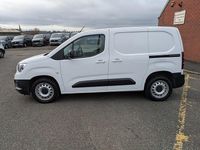 Used Vauxhall Combo 130 HP (95 kW) 2022 White MPV