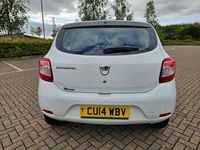 Used Dacia Sandero Ambiance 75 HP (55 kW) 2014 White Hatchback