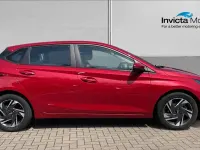 Used Hyundai i20 100 HP (73 kW) 2021 Red Hatchback