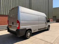 Used Citroën Relay 140 HP (102 kW) 2023 Grey Van