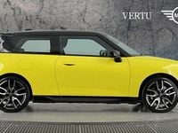 New Mini Cooper Hatch 135 kW (184 HP) 2025 Yellow Hatchback