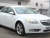 Used Vauxhall Insignia SRi 140 HP (102 kW) 2012 White Hatchback