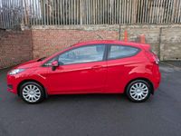 Used Ford Fiesta Style 82 HP (60 kW) 2014 Red Hatchback