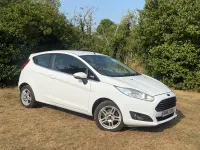 Used Ford Fiesta Zetec 82 HP (60 kW) 2013 White Hatchback