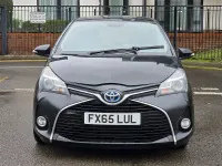 Used Toyota Yaris 101 HP (74 kW) 2015 Black Hatchback