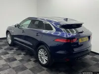 Begagnad Jaguar F-Pace Portfolio 300 HK (220 kW) 2017 Blå SUV