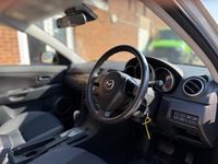 Used Mazda 3 Takara 105 HP (77 kW) 2009 Silver Hatchback