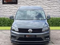Used VW Caddy Maxi Highline 102 HP (75 kW) 2018 Grey MPV