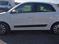 Used Renault Twingo Play 70 HP (51 kW) 2015 White Hatchback