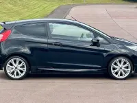 Used Ford Fiesta Zetec 125 HP (91 kW) 2016 Black Hatchback